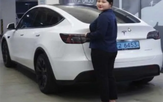 인천수입중고차사이트 모델 Y 롱 레인지 매물 사진 4 - 2024/07 28,298km
