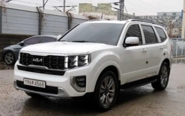 인천수입중고차사이트 모하비 더 마스터 4WD 플레티넘 그래비티 매물 사진 16 - 2023/11 24,119km